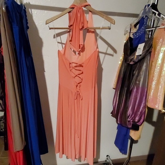 Dress - Picture 2 of 3